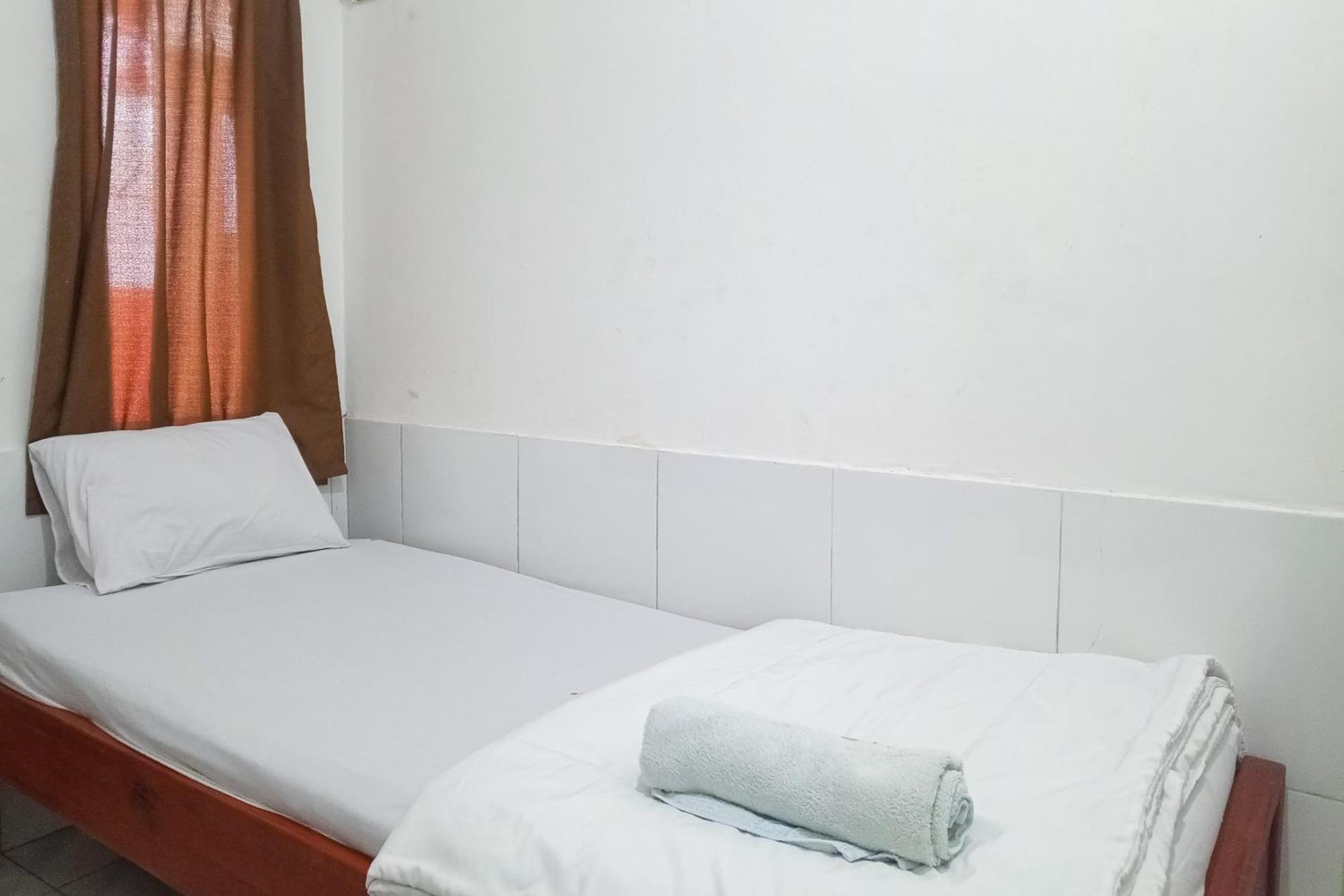 Malibu Syariah Bogor Redpartner Hotel Exterior photo